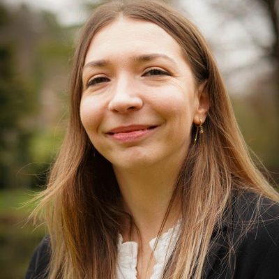 23 Cindy HENWOOD Conseillère Municipale